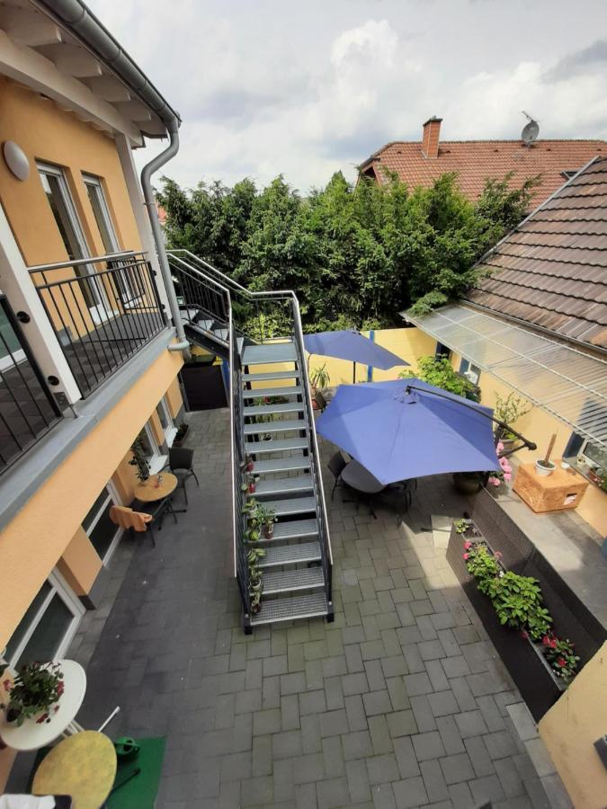 Hotel Effeld 4*